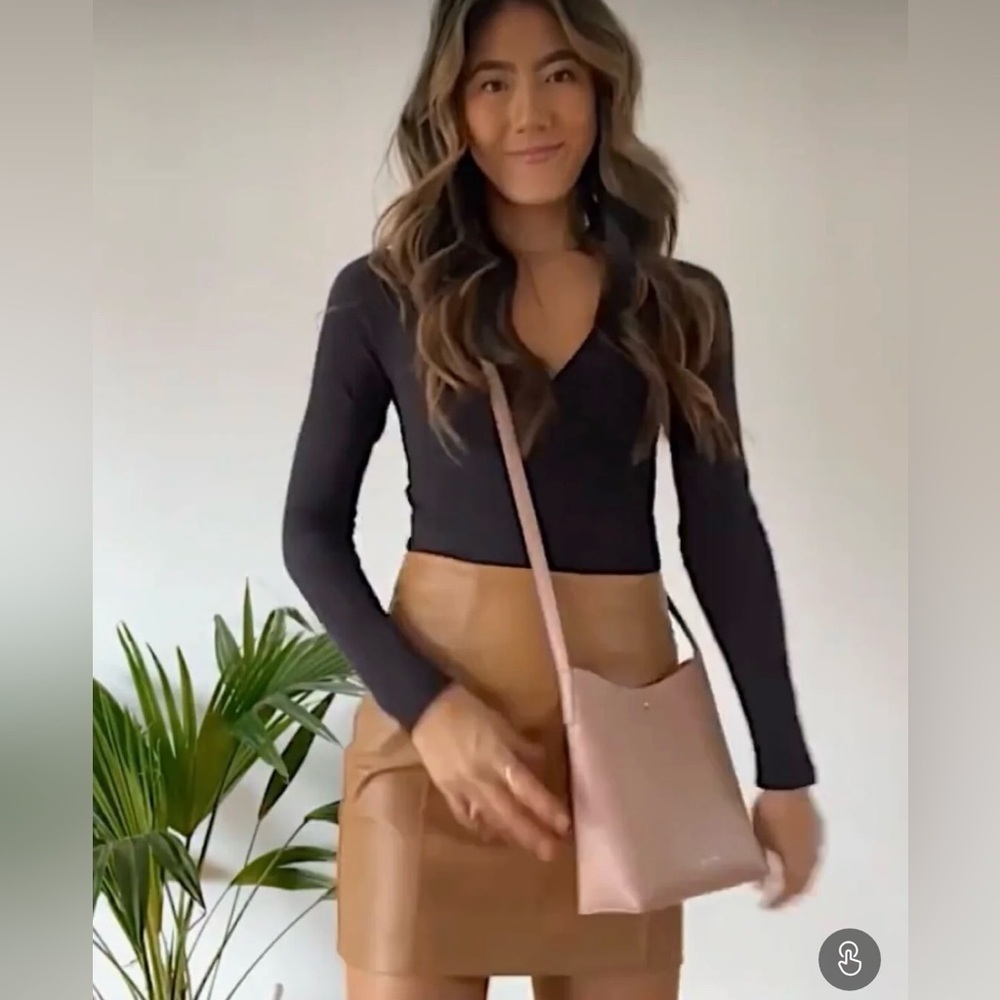Samara Vegan Leather Bucket Blush Pink Crossbody
